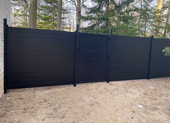 Privacy-Aluminum-Fencing in Collingwood Barrie